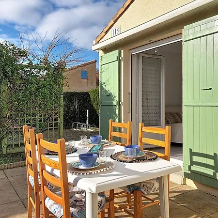 Le Clos Des Chenes-2 By Interhome