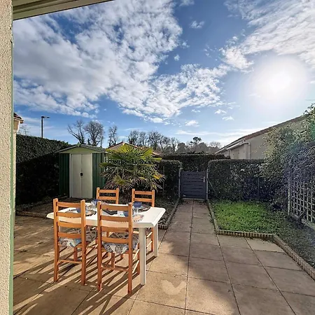 Dom wakacyjny Le Clos Des Chenes-2 By Interhome *